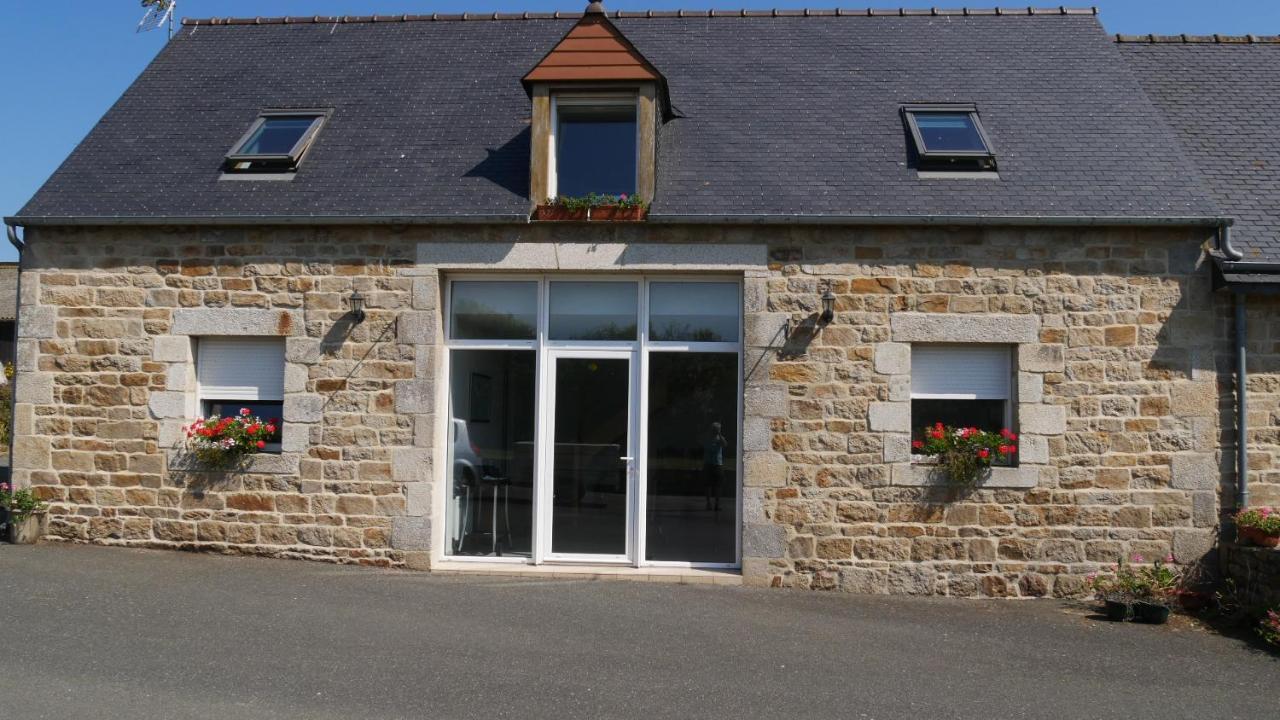 La Ferme Guibel Bed and Breakfast Plouzélambre Buitenkant foto